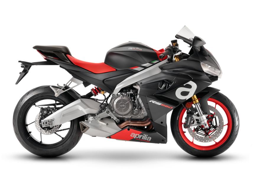 Save 62K on an Aprilia RS660 by pre-booking until December 31 image