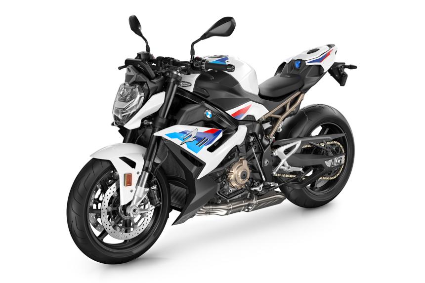 2021 BMW S 1000 R was designed to hoon image