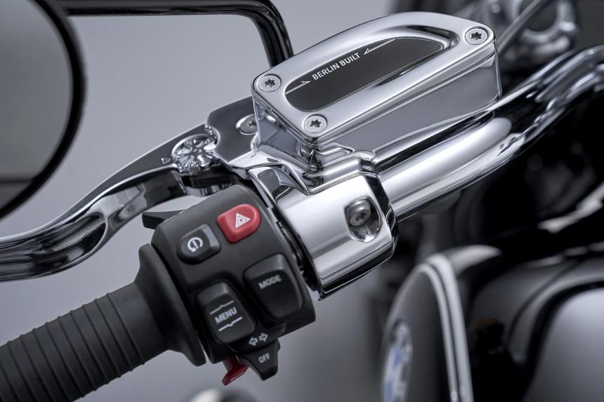 BMW Motorrad Philippines launches the 2021 R 18 image