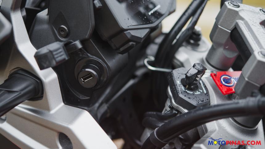 2020 Suzuki V-Strom 1050 XT image