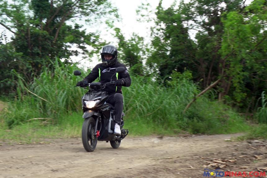 First Ride: Suzuki Skydrive Crossover image