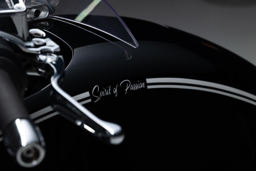 BMW presents this R 18 in classic Art Deco style image