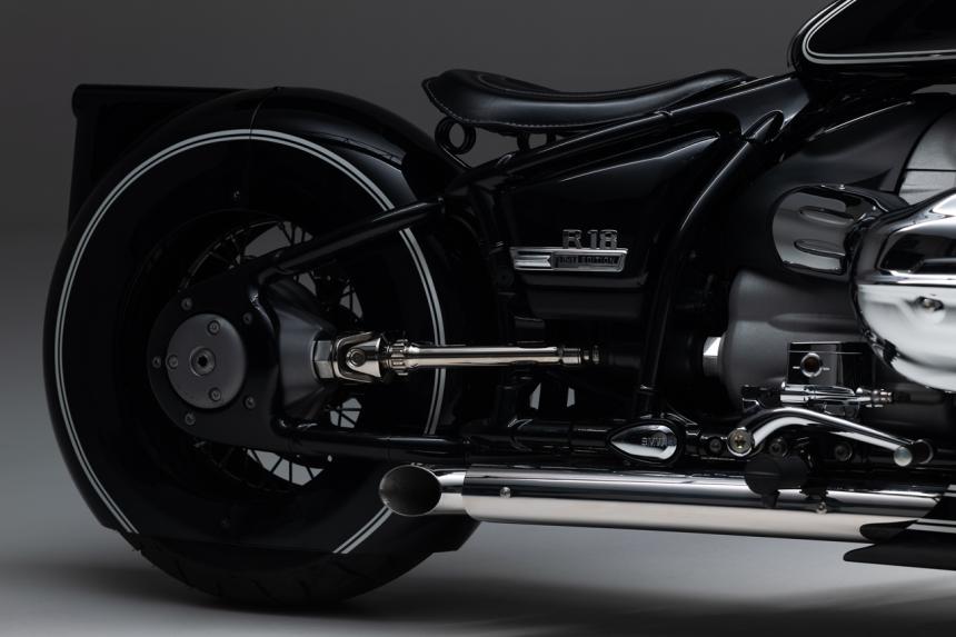BMW presents this R 18 in classic Art Deco style image