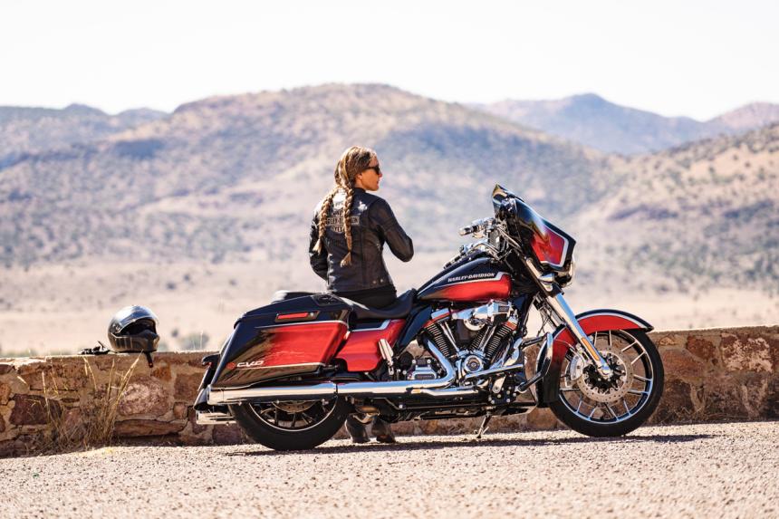 Harley-Davidson unveils 2021 models in online event image