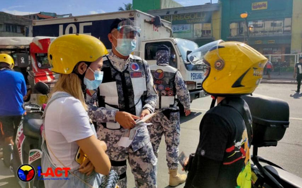 Riders still using bicycle helmets – i-ACT