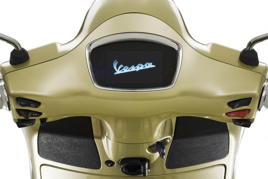 Vespa celebrates 75th anniversary with special Primavera and GTS image