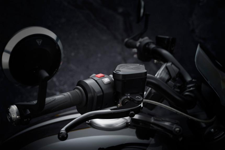 Triumph releases new Rocket 3 Black limited editions image
