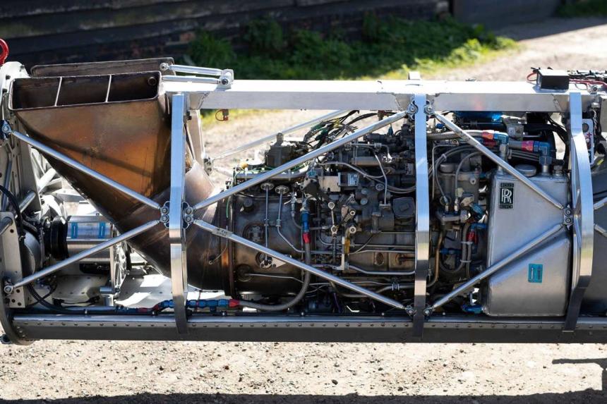 This racer plans to reach 480kph on this turbocharged Hayabusa image