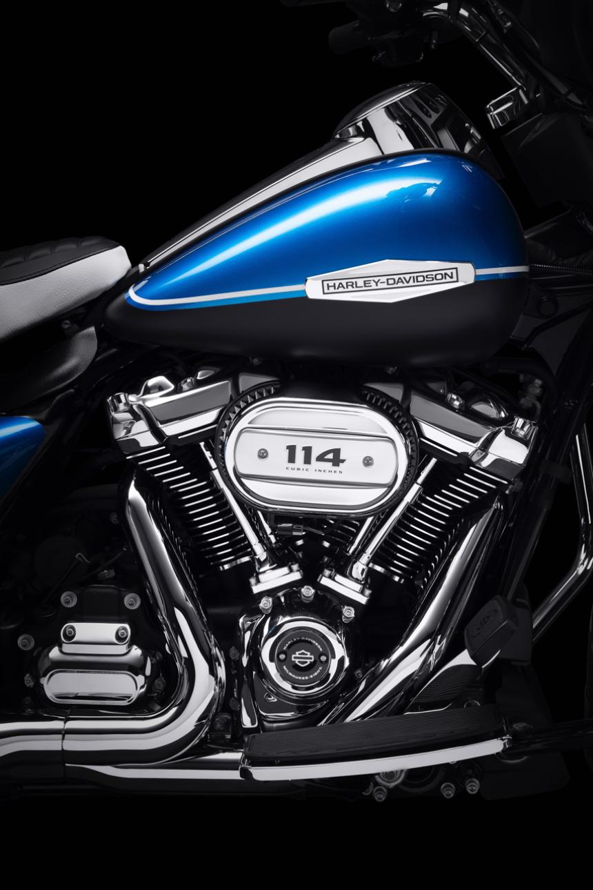 Harley-Davidson introduces the Electra Glide