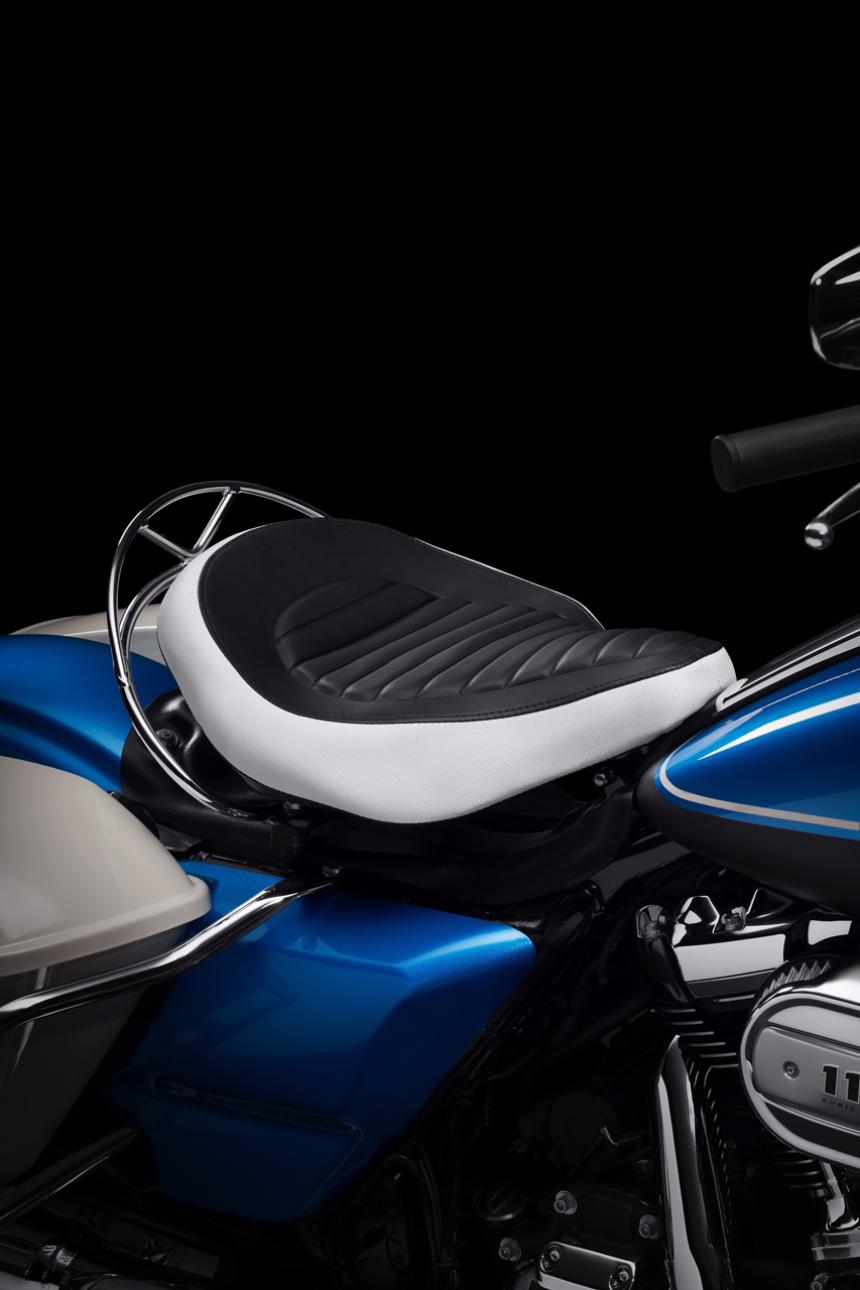 Harley-Davidson introduces the Electra Glide