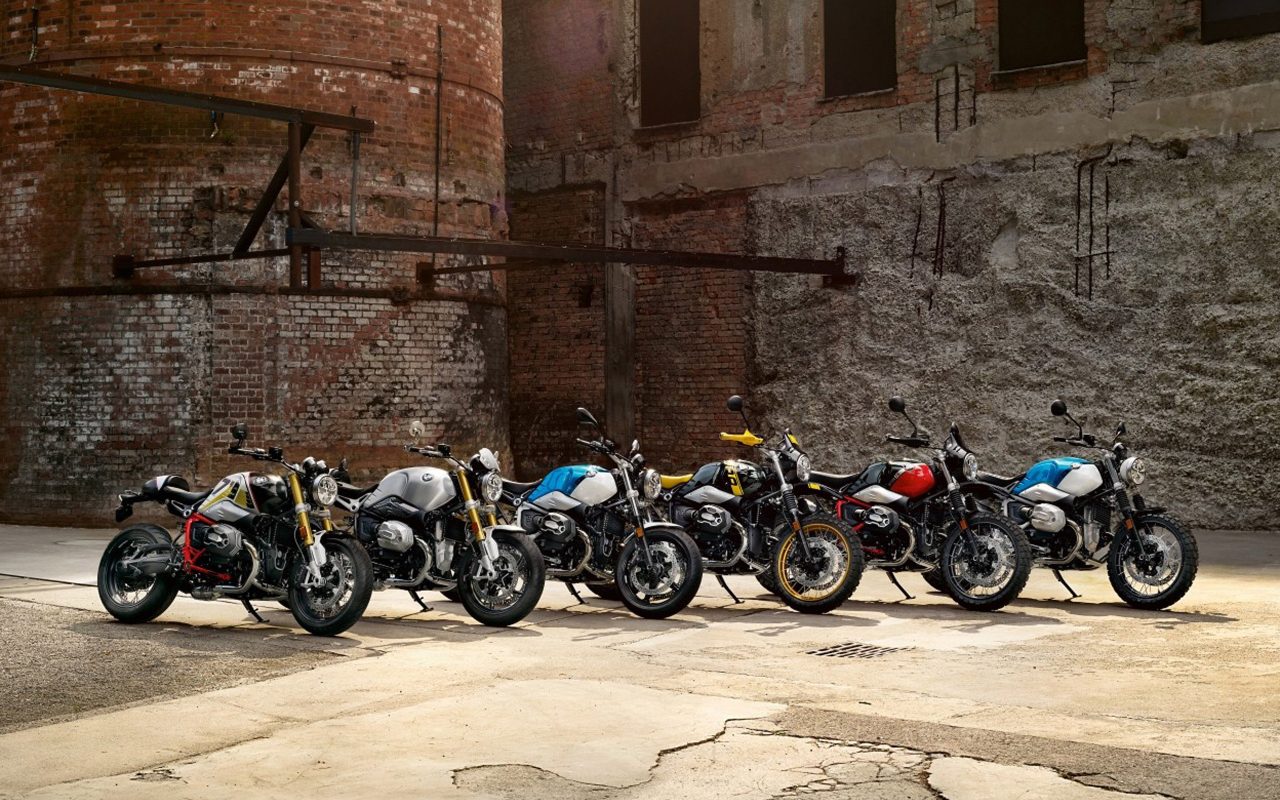 Wire wheels as standard in 2021 BMW R NineT models