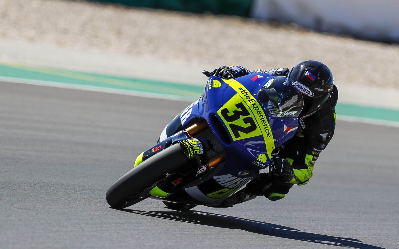 Paz now mid-pack in Euro Moto2 and climbing