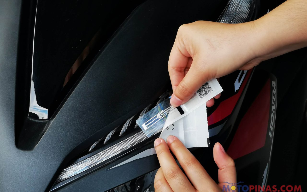 Watch: How to install LTO RFID sticker or face PhP5K fine