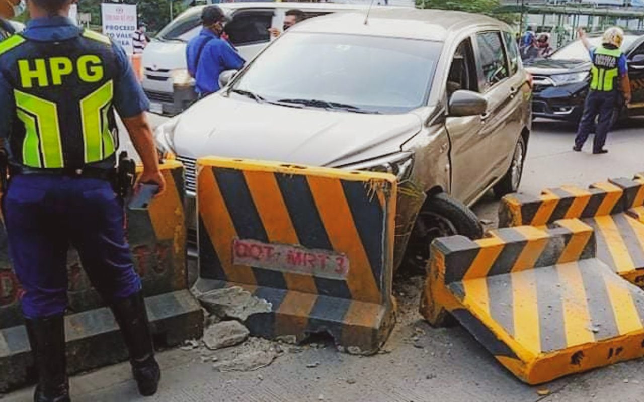 MMDA eyes replacing concrete barriers with bollards