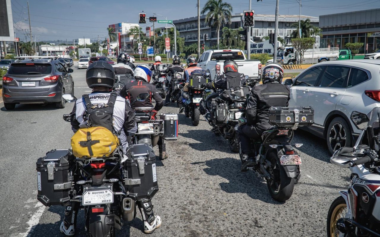 Sen JV won't support anti-lane splitting, club membership bills