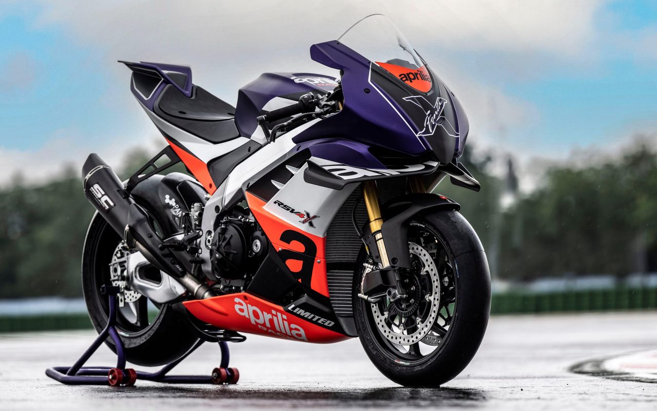Aprilia unveils 100-unit-only RSV4 XTrenta