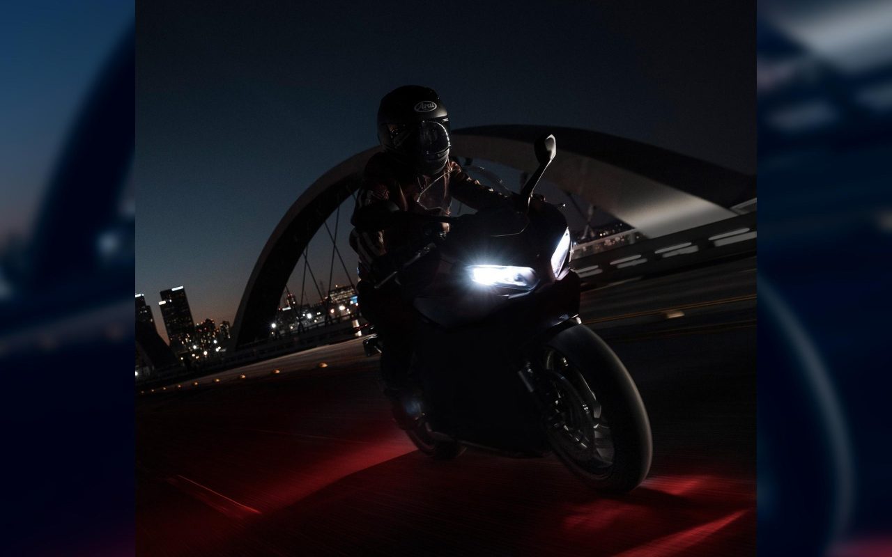 Triumph announces 2024 Daytona sportbike