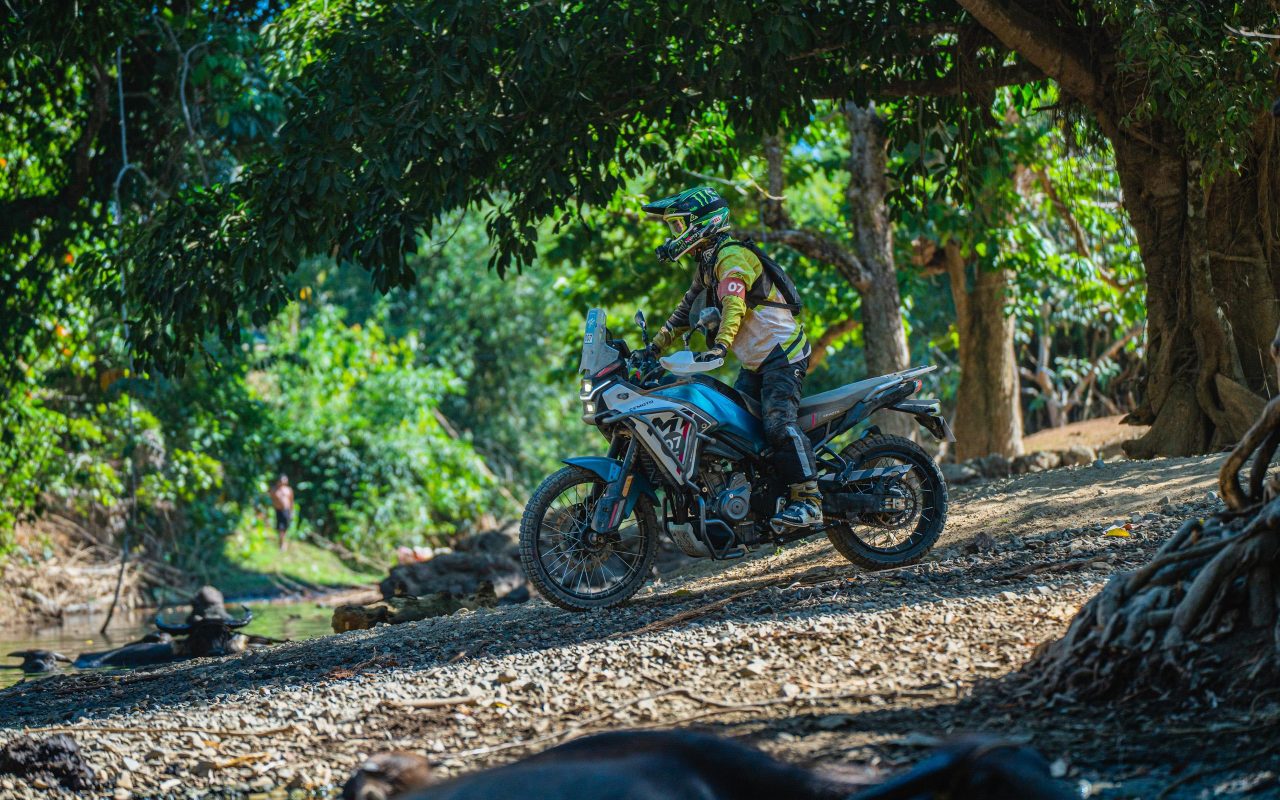 CFMOTOPH: 450MT available in showrooms starting April 29
