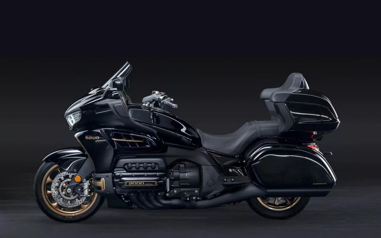 GWM presents its 2.0L flat 8 'Goldwing'