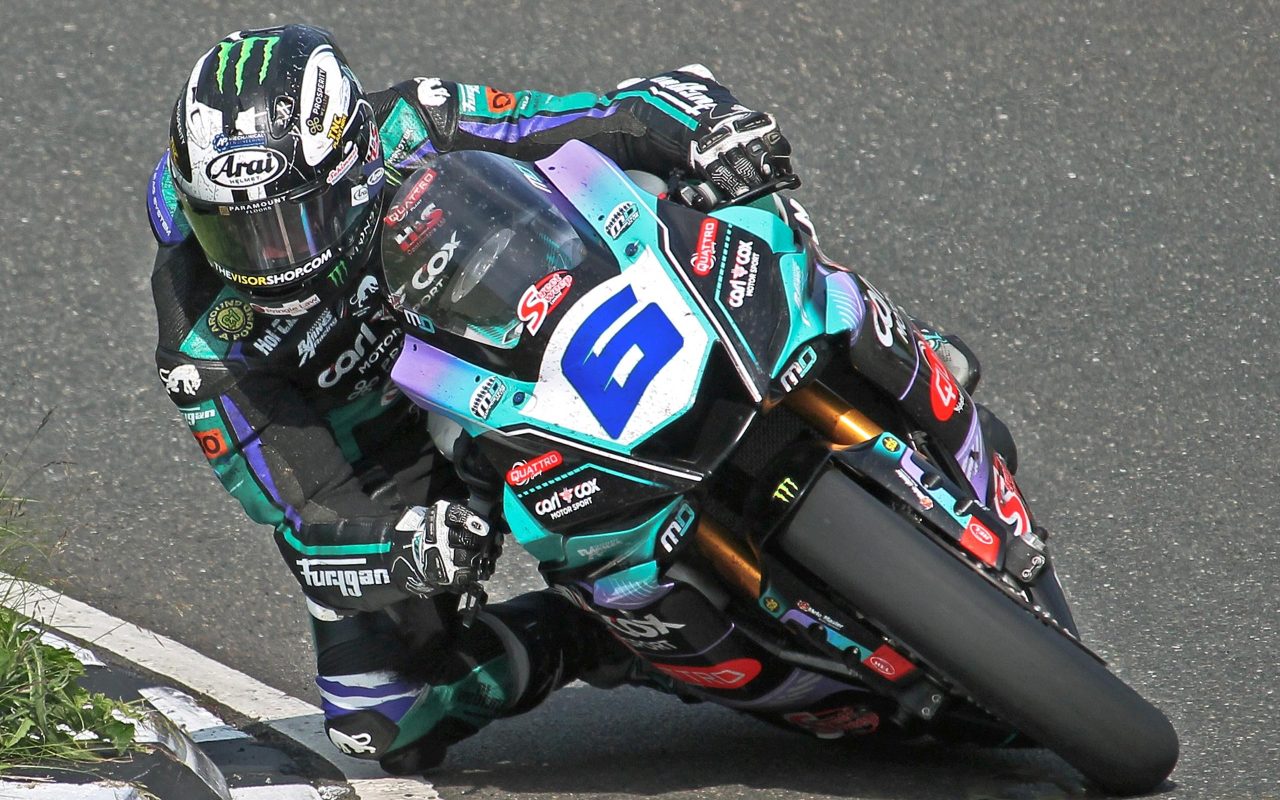 Michael Dunlop ties Isle of Man TT all-time record