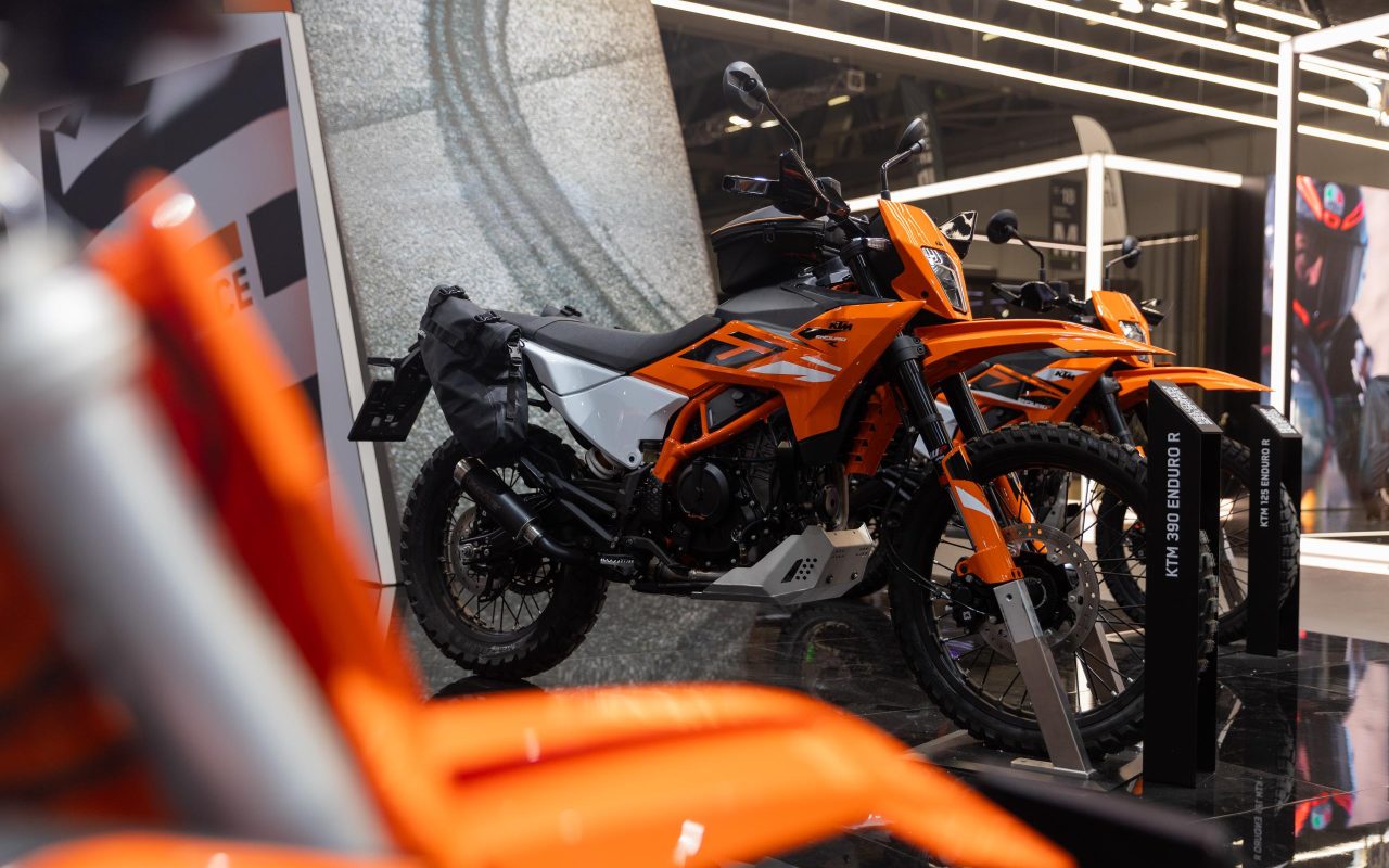 KTM shows off 390 Enduro R at EICMA