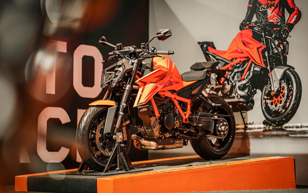 KTM PH unleashes ‘The Beast’ 1390 Super Duke R EVO at Makina