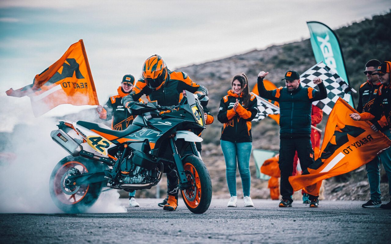 KTM PH bringing in the 890 SMT, SRP: PHP 959K