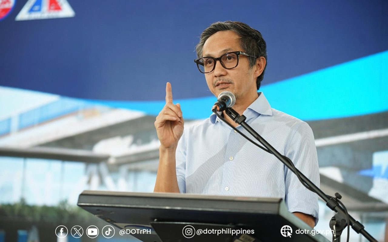 Did Sec. Dizon acknowledge the presence of fixers within LTO?