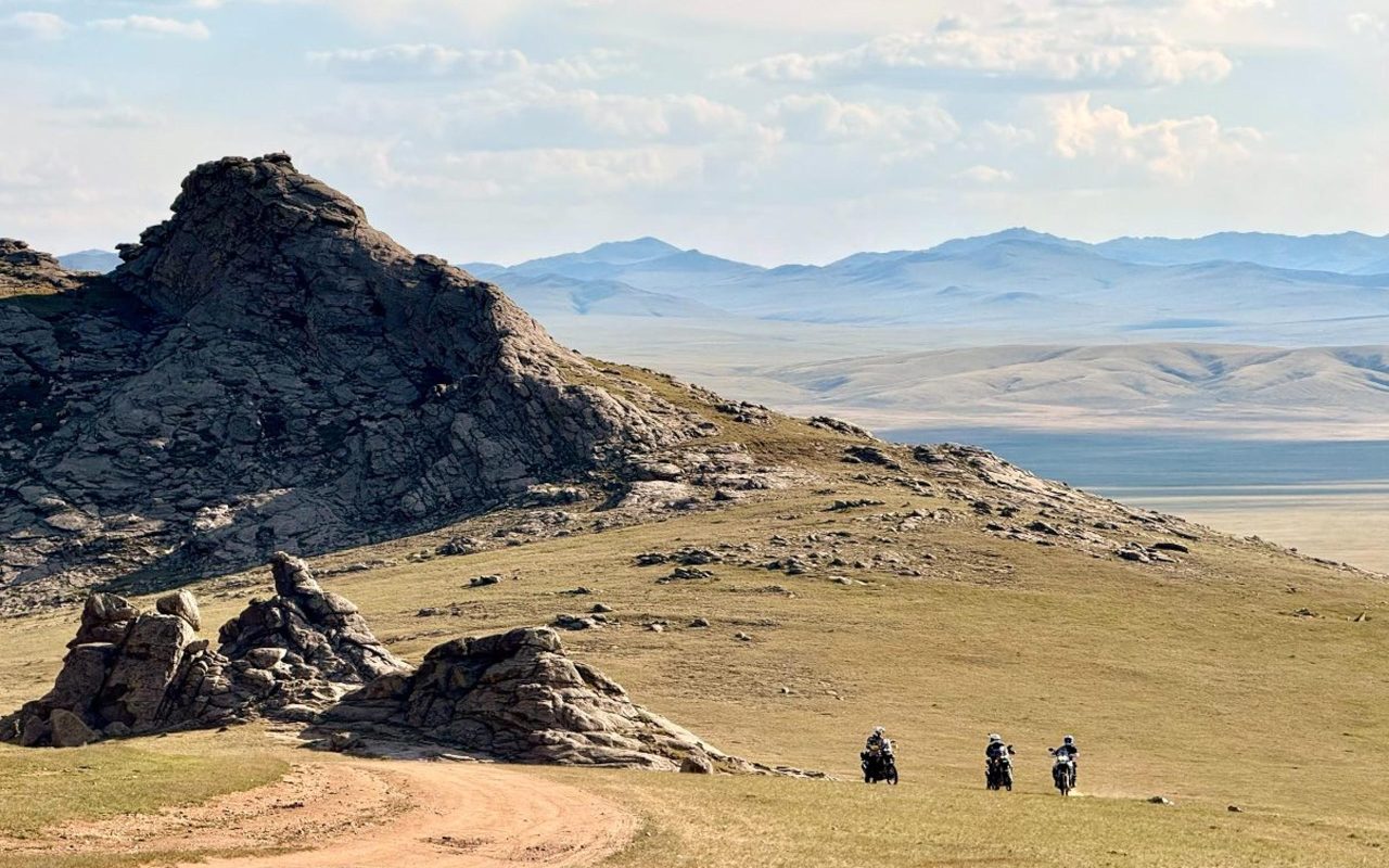 FJMOTO takes Pinoy adventurers to Mongolia for the 2025 MoTouRally