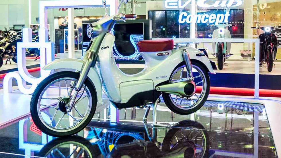 Bangkok 2016: Honda EV-Cub Concept makes ASEAN reveal