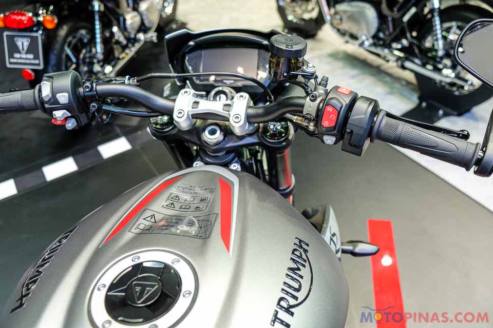 BIMS 2017: Triumph Street Triple RS makes Asia Pacific debut BIMS 2017: Triumph Street Triple RS makes Asia Pacific debut