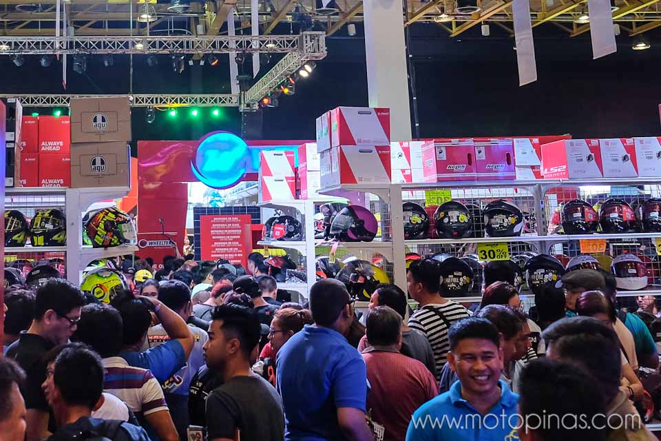 Motoworld now sells Metzeler, Sena, AkrapoviÄ, and Shoei
