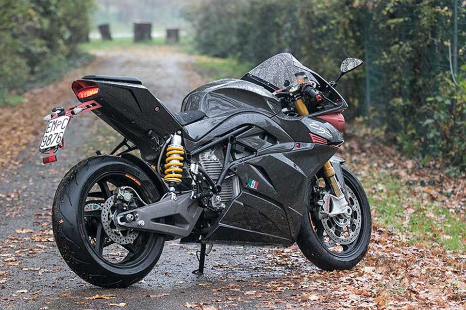 Energica announces specs for 2017 Ego and Eva electric bikes Energica announces specs for 2017 Ego and Eva electric bikes