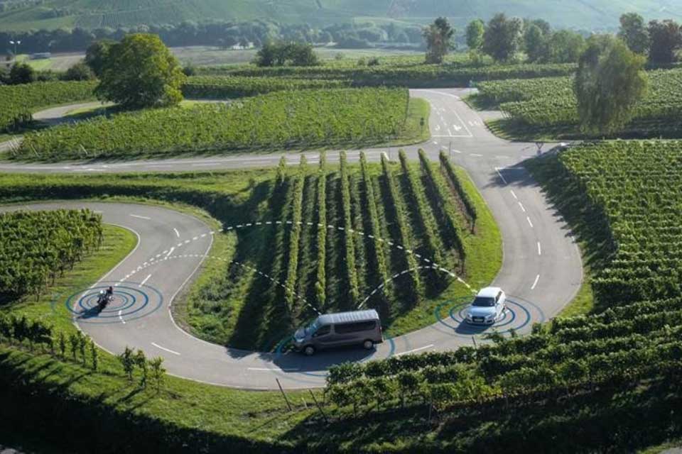 New Bosch technology aims to alert cars of nearby bikes New Bosch technology aims to alert cars of nearby bikes