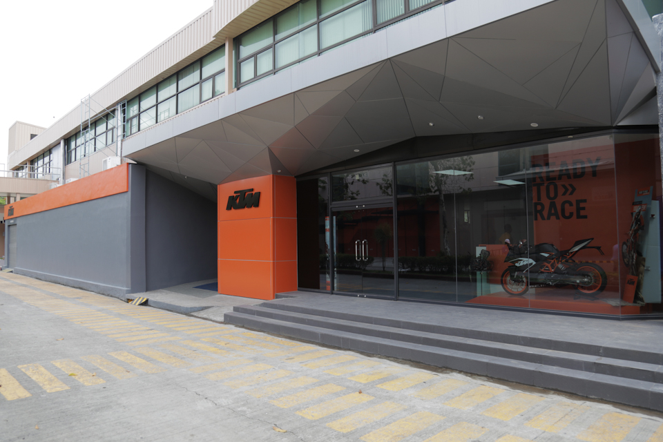 KTM Philippines inaugurates new motorcycle plant KTM Philippines inaugurates new motorcycle plant