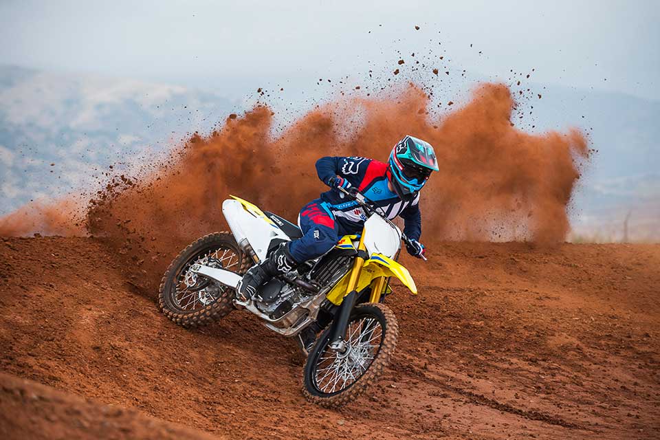 2018 Suzuki RM-Z450 motocrosser unveiled 2018 Suzuki RM-Z450 motocrosser unveiled