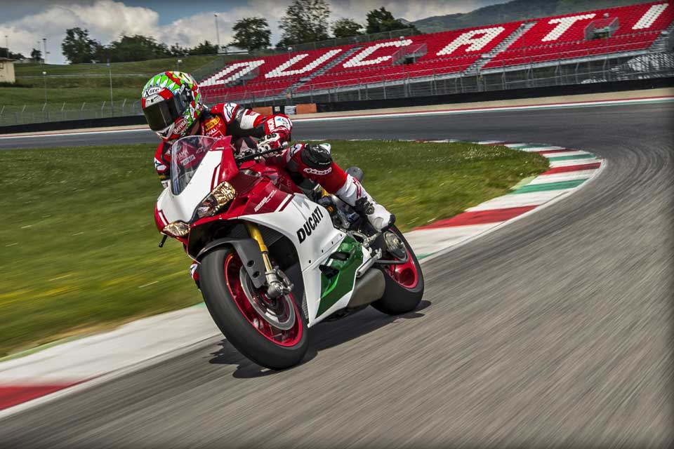 Ducati 1299 Panigale R ends reign with Final Edition Ducati 1299 Panigale R ends reign with Final Edition