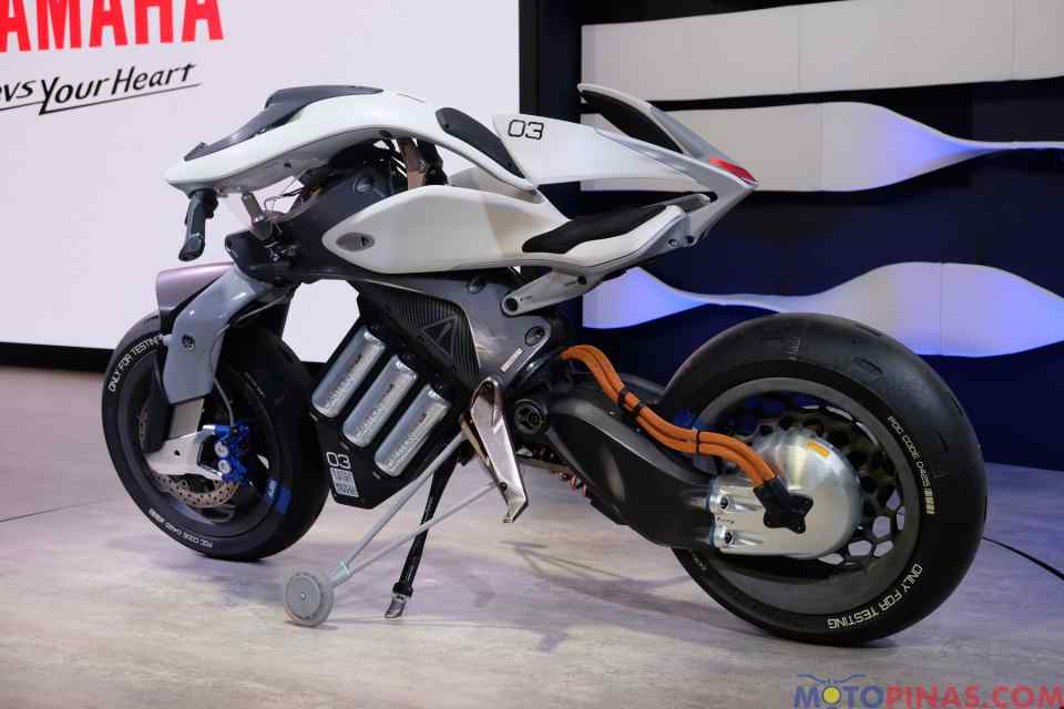 Tokyo 2017: Yamaha displays the MOTOROiD A.I. concept