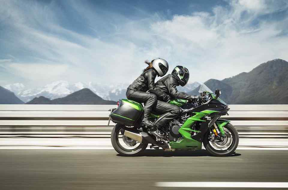 EICMA 2017: Supercharged Kawasaki Ninja H2 SX unleashed EICMA 2017: Supercharged Kawasaki Ninja H2 SX unleashed