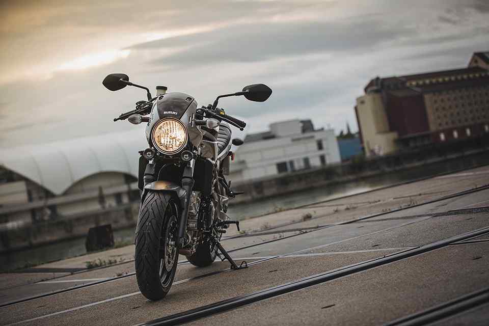 EICMA 2017: Neo-retro-inspired Suzuki SV650X revealed EICMA 2017: Neo-retro-inspired Suzuki SV650X revealed