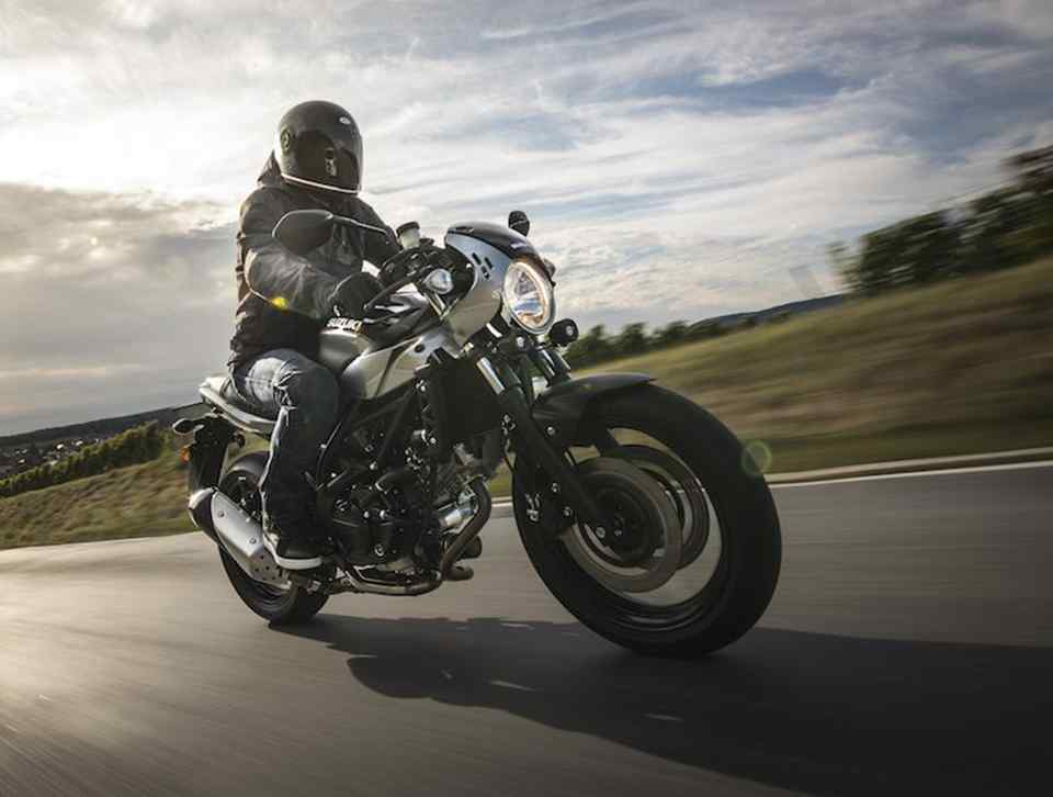 EICMA 2017: Neo-retro-inspired Suzuki SV650X revealed EICMA 2017: Neo-retro-inspired Suzuki SV650X revealed