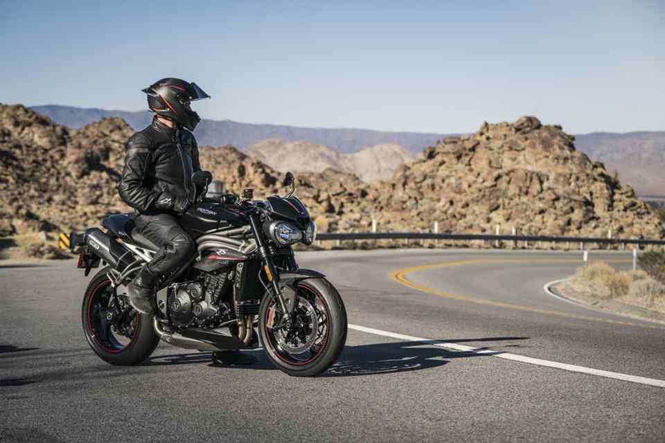 Triumph reveals 2018 Speed Triple S and RS Triumph reveals 2018 Speed Triple S and RS