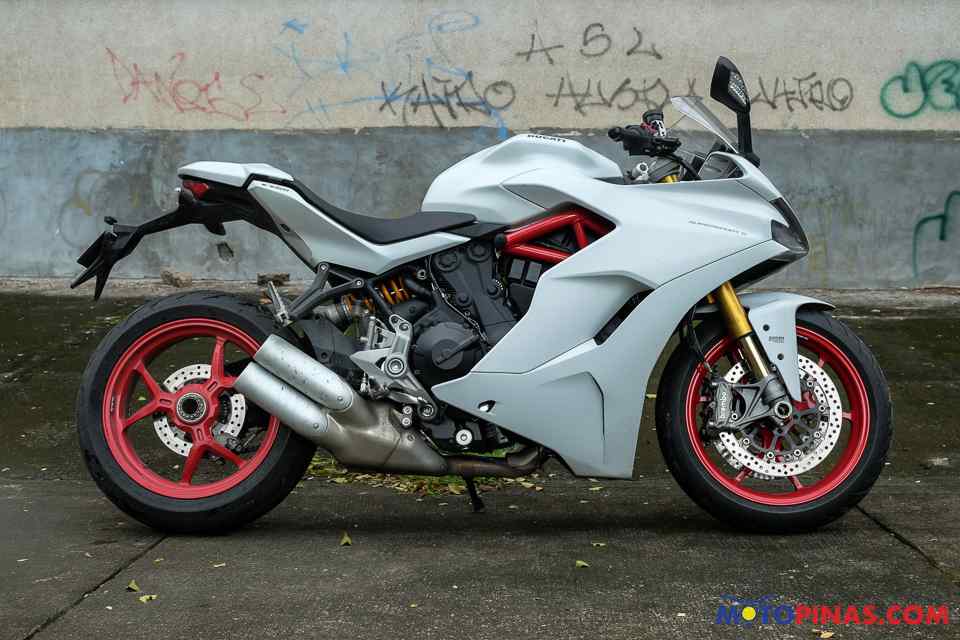 Ducati Supersport S
