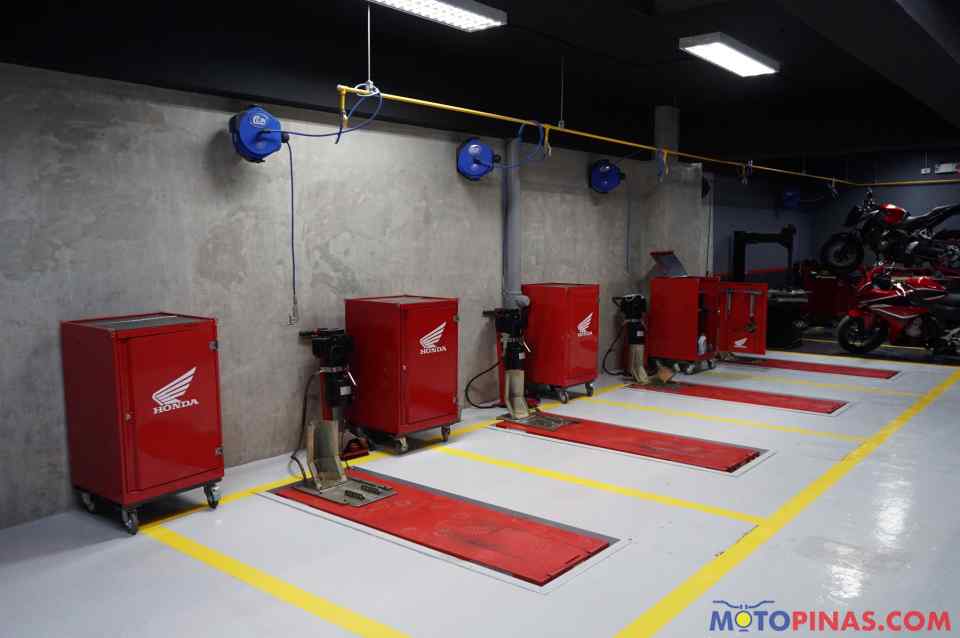 Honda christens Flagship Shop with sends off party for Troy Alberto