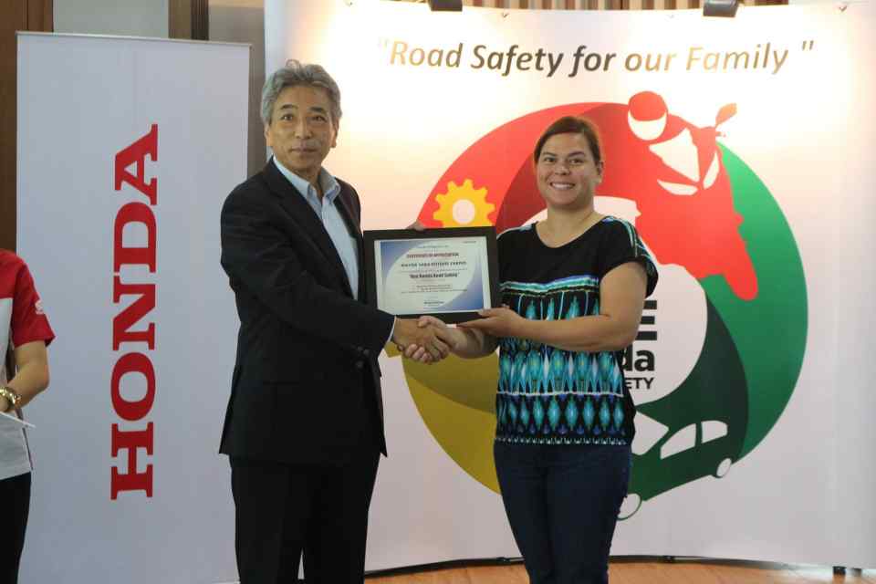 'Inday Sarah' takes riding courses at HSDC 'Inday Sarah' takes riding courses at HSDC