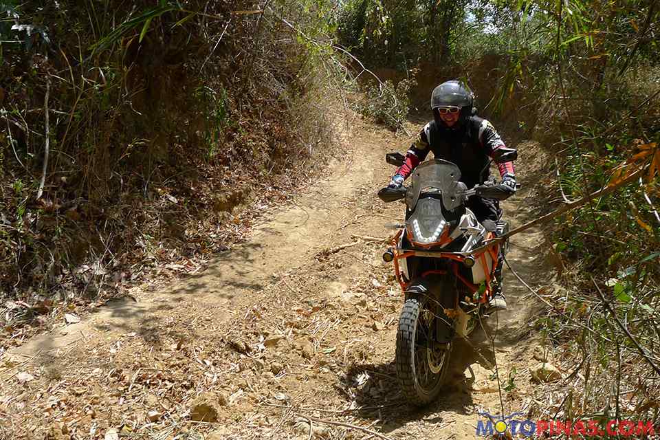 BMW Motorrad Ph sends off Aris Cuevas to GS Trophy Mongolia
