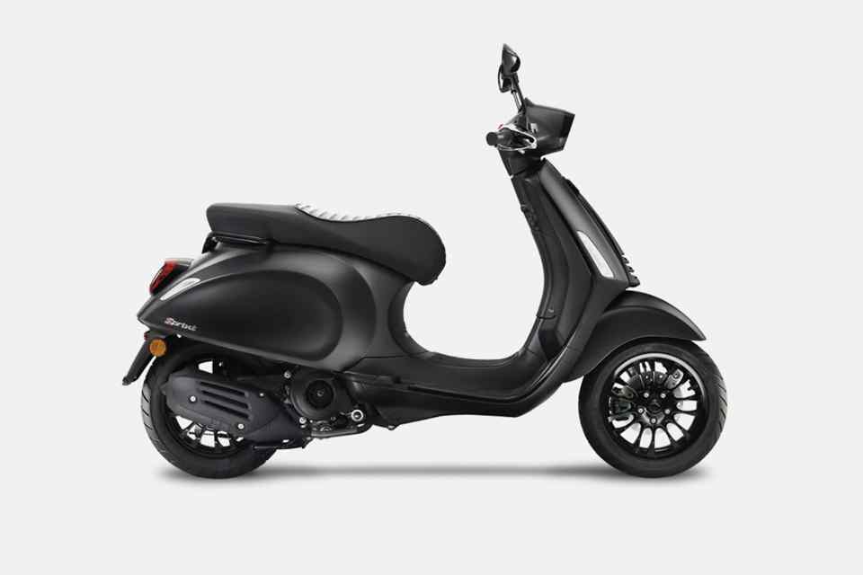Vespa unveils the 2018 Yacht Club and Notte special editions Vespa unveils the 2018 Yacht Club and Notte special editions