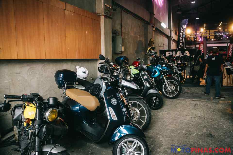 2018 Vespa Sprint 150 Carbon limited edition unveiled at Bikes and Breakfast 2018 Vespa Sprint 150 Carbon limited edition unveiled at Bikes and Breakfast