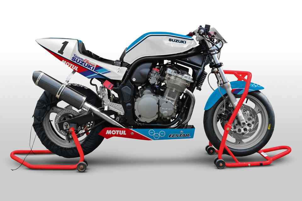 Team Classic Suzuki covers the 2018 GSX-R1000R in ‘80s livery Team Classic Suzuki covers the 2018 GSX-R1000R in ‘80s livery