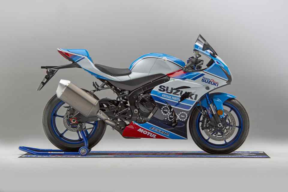 Team Classic Suzuki covers the 2018 GSX-R1000R in ‘80s livery Team Classic Suzuki covers the 2018 GSX-R1000R in ‘80s livery